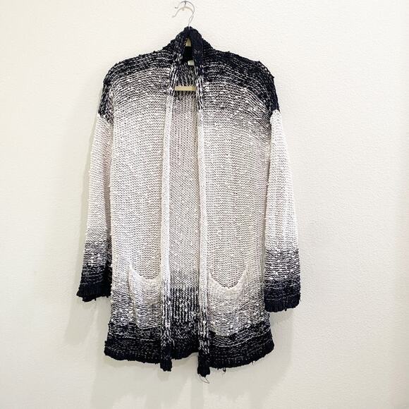 Anthropologie Akemi & Kin Black White Knit Sweater Cardigan size xs - Picture 1 of 8